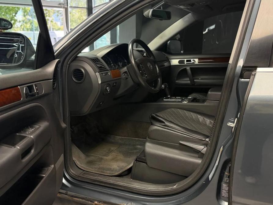 Volkswagen Touareg I Москва  - изображение 7