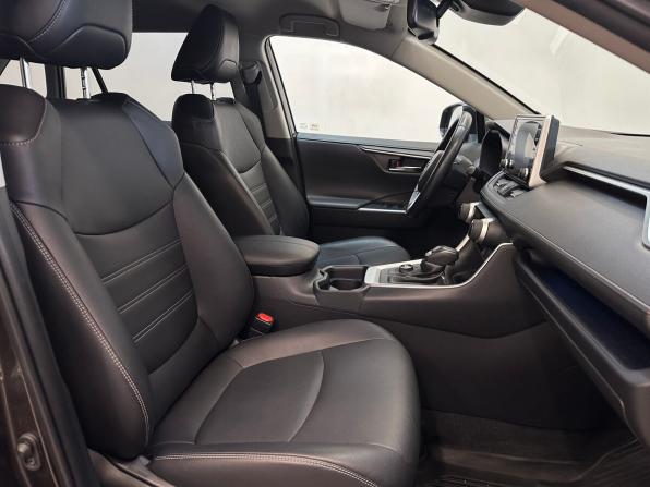 Toyota RAV4 V (XA50) с пробегом 2021 года, цена 3 930 000 рублей, 70142 км, внедорожник, Автокод Объявления