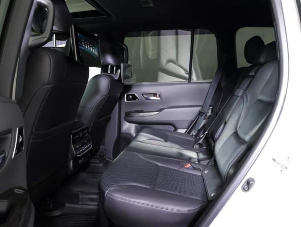 Toyota Land Cruiser 300 Series с пробегом 2023 года, цена 9 900 000 рублей, 77039 км, внедорожник, Автокод Объявления