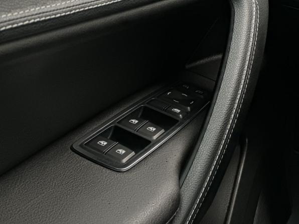 Lada (ВАЗ) Vesta I Рестайлинг (NG) с пробегом 2024 года, цена 1 350 000 рублей, 49763 км, седан, Автокод Объявления