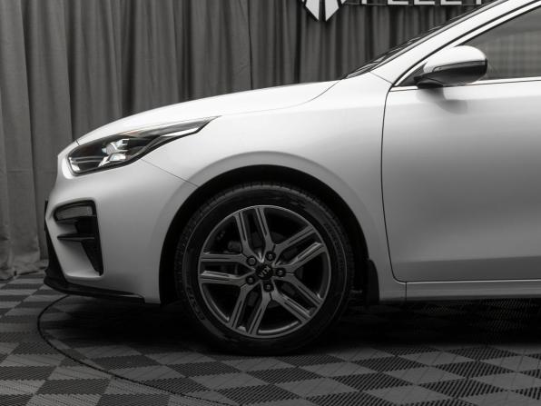 Kia Cerato IV с пробегом 2018 года, цена 1 990 000 рублей, 100394 км, седан, Автокод Объявления