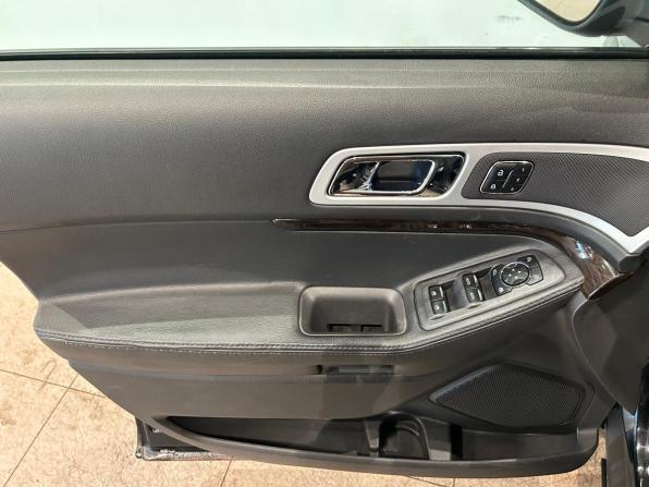 Ford Explorer V с пробегом 2012 года, цена 1 149 000 рублей, 298047 км, внедорожник, Автокод Объявления