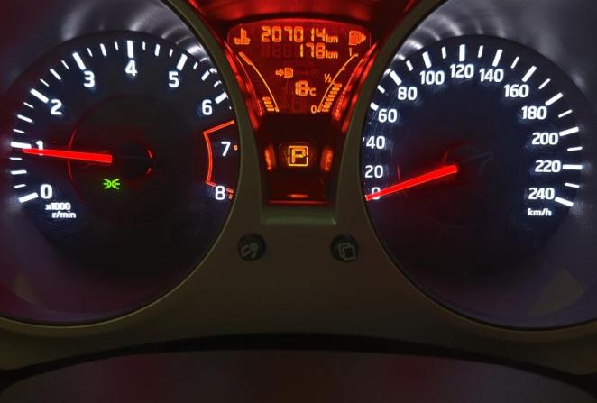 Nissan Juke I с пробегом 2013 года, цена 900 000 рублей, 207014 км, внедорожник, Автокод Объявления