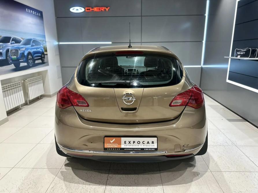 Opel Astra J Рестайлинг Новосибирск  - изображение 4