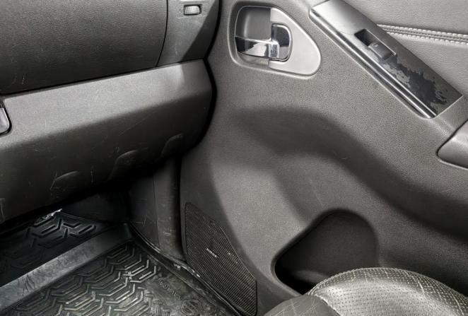 Nissan Navara (Frontier) III (D40) Рестайлинг с пробегом 2012 года, цена 1 720 000 рублей, 264000 км, offers.body_type.unknown, Автокод Объявления