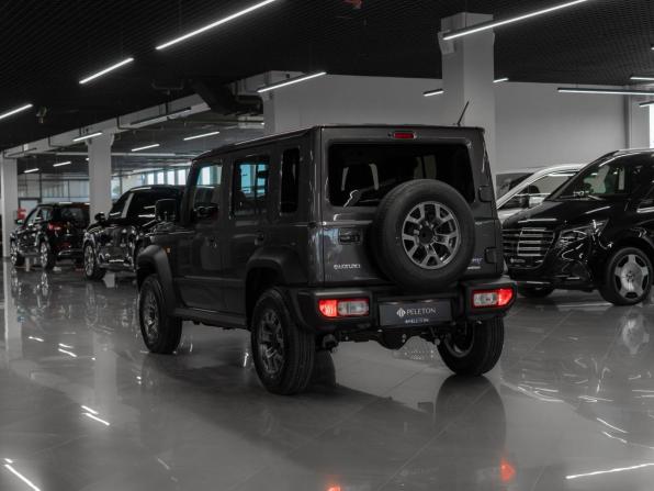 Suzuki Jimny IV с пробегом 2025 года, цена 3 950 000 рублей, 50 км, внедорожник, Автокод Объявления