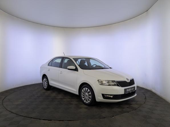 Skoda Rapid I Рестайлинг с пробегом 2019 года, цена 1 399 000 рублей, 67806 км, лифтбек, Автокод Объявления