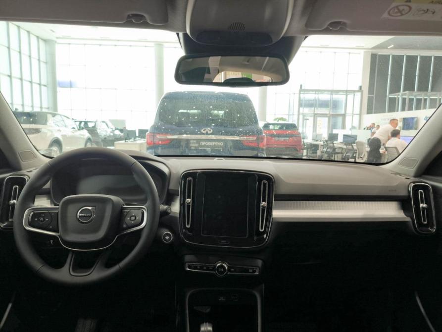 Volvo XC40 I Казань  - изображение 17