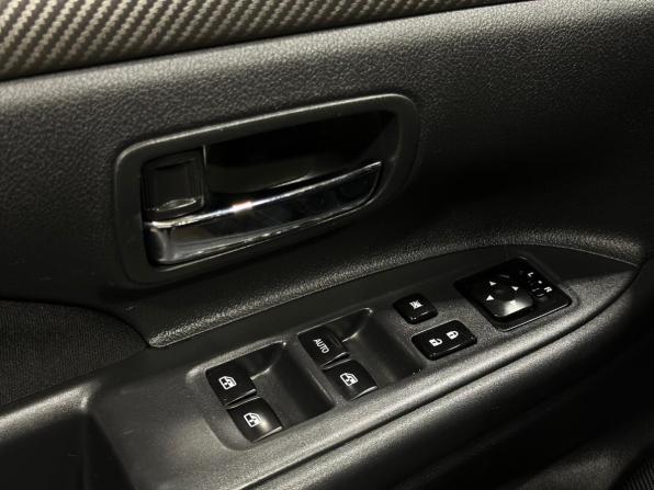 Mitsubishi Outlander III Рестайлинг 2 с пробегом 2015 года, цена 1 650 000 рублей, 215441 км, внедорожник, Автокод Объявления