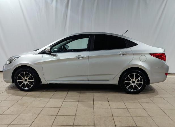 Hyundai Solaris I с пробегом 2011 года, цена 690 000 рублей, 121000 км, седан, Автокод Объявления