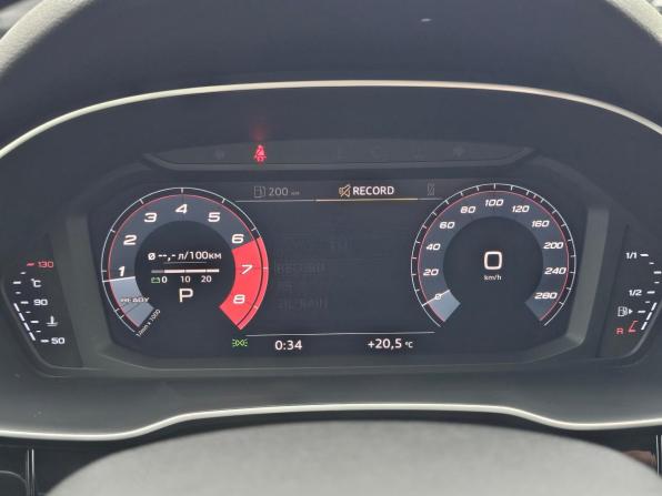 Audi Q3 II (F3) с пробегом 2019 года, цена 2 499 995 рублей, 87379 км, внедорожник, Автокод Объявления