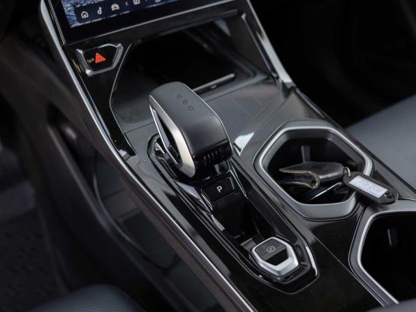 Geely Atlas II с пробегом 2024 года, цена 3 300 000 рублей, 16739 км, внедорожник, Автокод Объявления