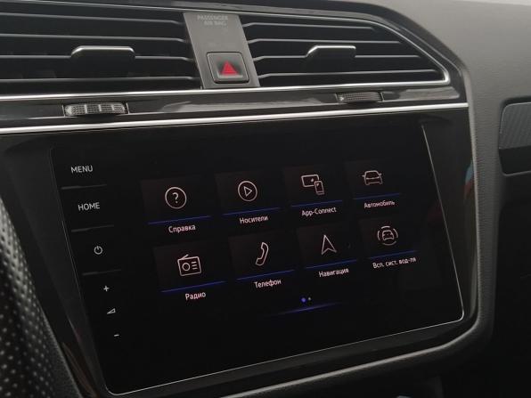 Volkswagen Tiguan II Рестайлинг с пробегом 2021 года, цена 3 719 000 рублей, 75786 км, внедорожник, Автокод Объявления