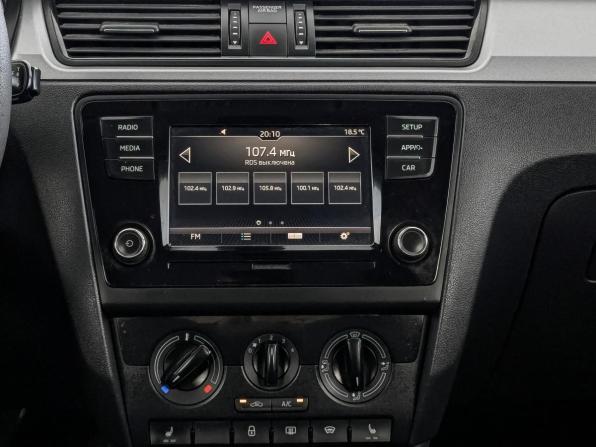 Skoda Rapid I Рестайлинг с пробегом 2019 года, цена 755 000 рублей, 258967 км, лифтбек, Автокод Объявления