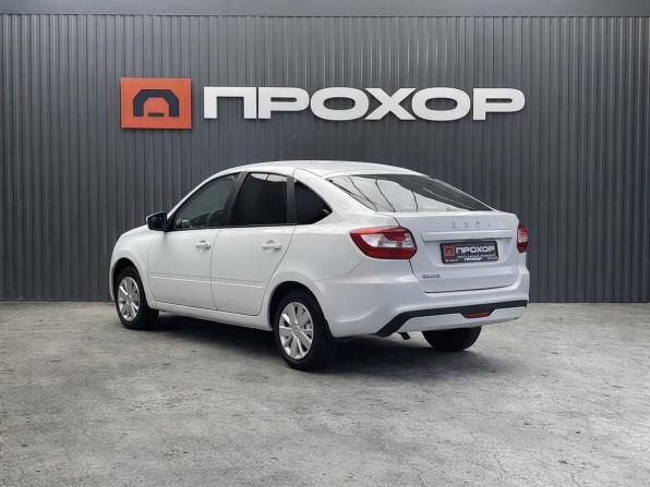 Lada (ВАЗ) Granta I Рестайлинг с пробегом 2022 года, цена 737 000 рублей, 77653 км, лифтбек, Автокод Объявления