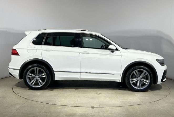 Volkswagen Tiguan II с пробегом 2018 года, цена 2 870 000 рублей, 158402 км, внедорожник, Автокод Объявления