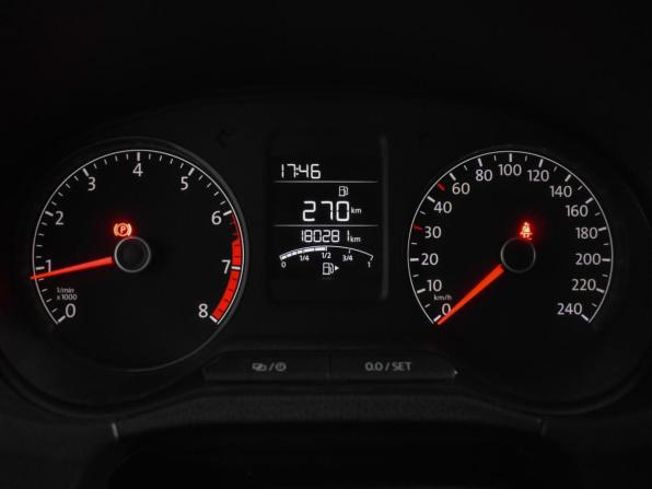 Volkswagen Polo V Рестайлинг с пробегом 2017 года, цена 783 000 рублей, 180279 км, седан, Автокод Объявления