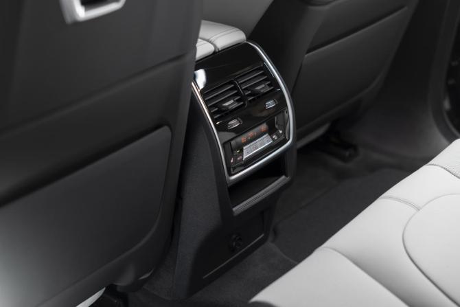 Новый BMW X6 M III (F96) Рестайлинг 2025 года, цена 28 196 400 рублей, внедорожник, Автокод Объявления