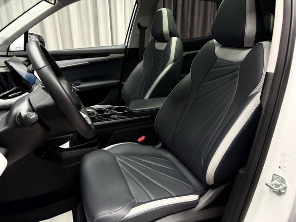 Geely Atlas II с пробегом 2024 года, цена 2 979 000 рублей, 28103 км, внедорожник, Автокод Объявления