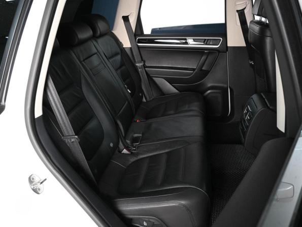 Volkswagen Touareg II Рестайлинг с пробегом 2017 года, цена 3 719 000 рублей, 86356 км, внедорожник, Автокод Объявления