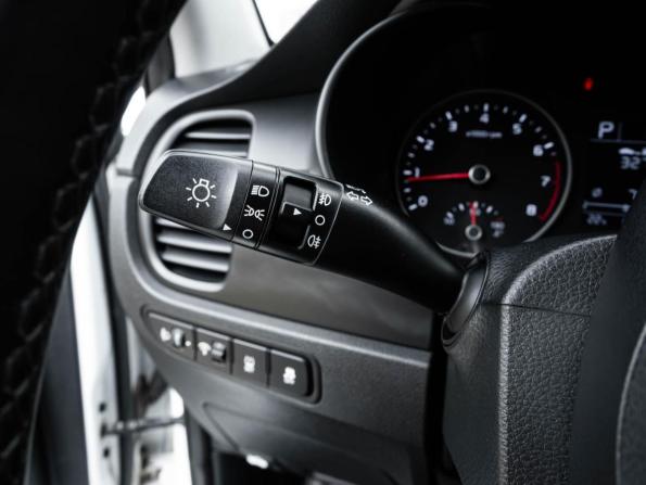 Kia Rio IV с пробегом 2018 года, цена 1 474 000 рублей, 137149 км, хэтчбек, Автокод Объявления