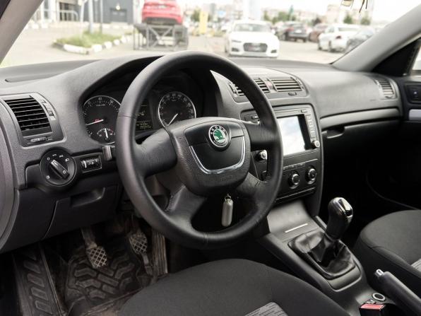 Skoda Octavia II (A5) Рестайлинг с пробегом 2012 года, цена 875 000 рублей, 255342 км, лифтбек, Автокод Объявления