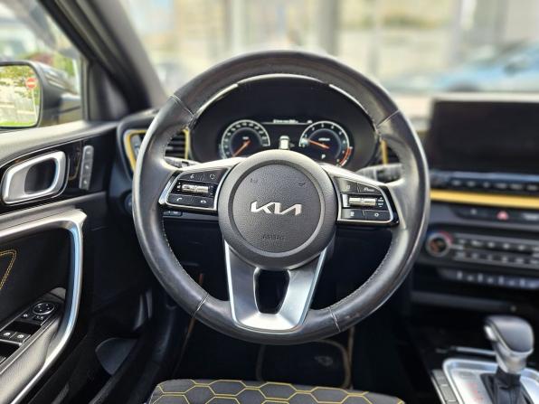 Kia XCeed I с пробегом 2021 года, цена 2 350 000 рублей, 45300 км, хэтчбек, Автокод Объявления