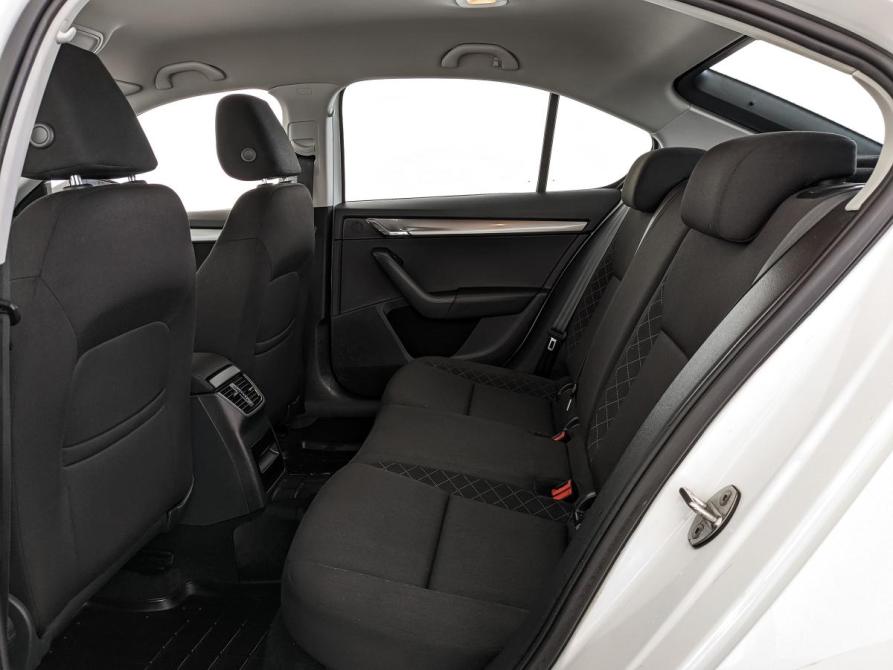 Skoda Octavia III (A7) Рестайлинг Москва  - изображение 18