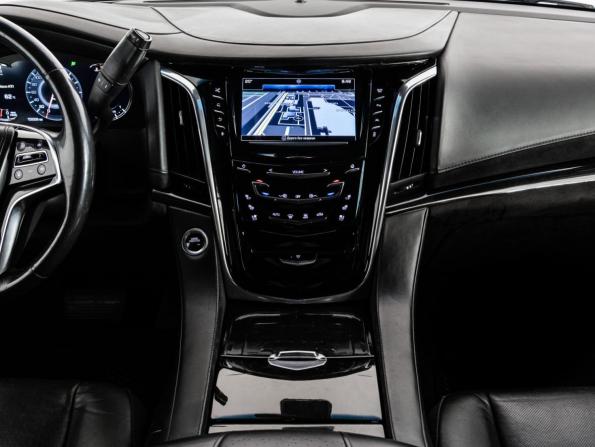 Cadillac Escalade IV с пробегом 2016 года, цена 3 499 000 рублей, 149993 км, внедорожник, Автокод Объявления