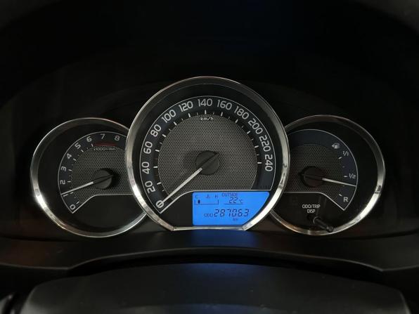 Toyota Corolla XI (E160 E170 E180) с пробегом 2013 года, цена 972 000 рублей, 285000 км, седан, Автокод Объявления
