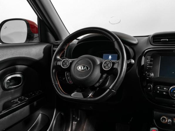 Kia Soul II Рестайлинг с пробегом 2017 года, цена 1 690 000 рублей, 109217 км, хэтчбек, Автокод Объявления