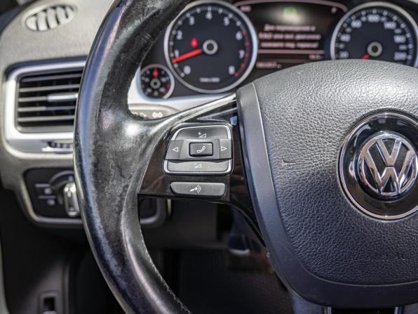 Volkswagen Touareg II с пробегом 2012 года, цена 2 200 000 рублей, 183057 км, внедорожник, Автокод Объявления