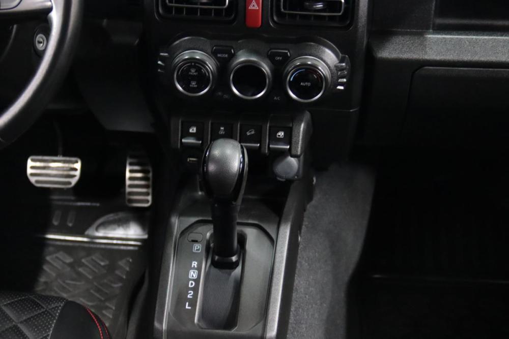 Suzuki Jimny IV Сургут  - изображение 18