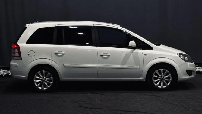 Opel Zafira B Рестайлинг с пробегом 2014 года, цена 820 000 рублей, 178321 км, минивэн, Автокод Объявления