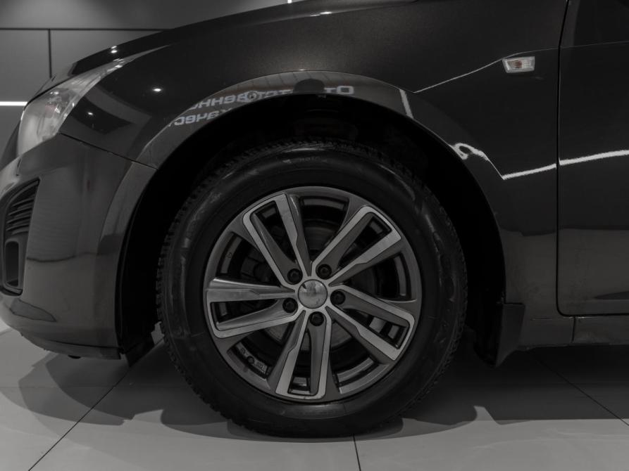 Chevrolet Cruze I Рестайлинг Москва  - изображение 21