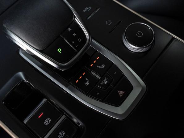 Omoda C5 I с пробегом 2023 года, цена 1 799 000 рублей, 60428 км, внедорожник, Автокод Объявления