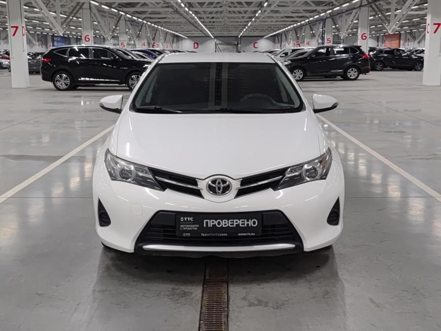 Toyota Auris II Казань  - изображение 2