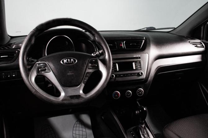 Kia Rio III Рестайлинг с пробегом 2016 года, цена 879 000 рублей, 172000 км, седан, Автокод Объявления