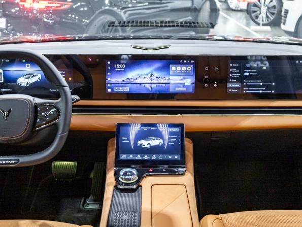 Voyah Passion I с пробегом 2026 года, цена 5 099 900 рублей, 24000 км, седан, Автокод Объявления