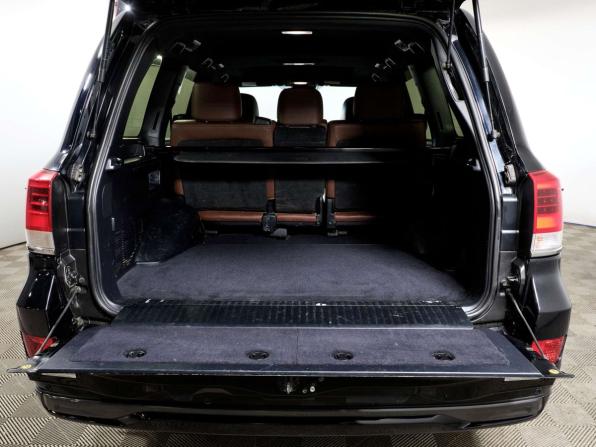 Toyota Land Cruiser 200 Series Рестайлинг 2 с пробегом 2017 года, цена 4 568 000 рублей, 404600 км, внедорожник, Автокод Объявления