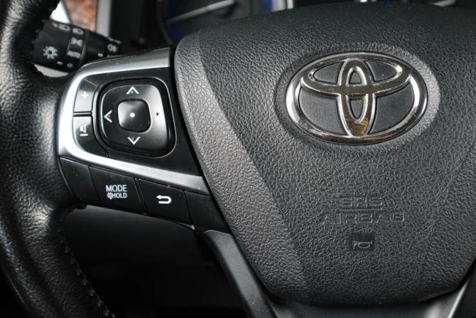 Toyota Camry VII (XV50) Рестайлинг с пробегом 2015 года, цена 1 899 000 рублей, 200000 км, седан, Автокод Объявления