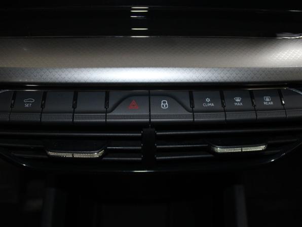 Skoda Octavia IV (A8) с пробегом 2021 года, цена 2 529 900 рублей, 30605 км, лифтбек, Автокод Объявления