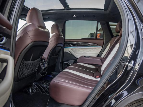 Geely Monjaro I с пробегом 2023 года, цена 3 238 000 рублей, 55200 км, внедорожник, Автокод Объявления