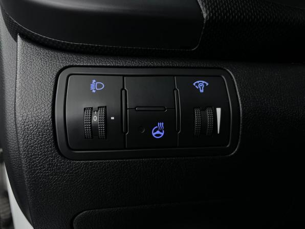 Hyundai Solaris I Рестайлинг с пробегом 2015 года, цена 995 000 рублей, 202731 км, седан, Автокод Объявления