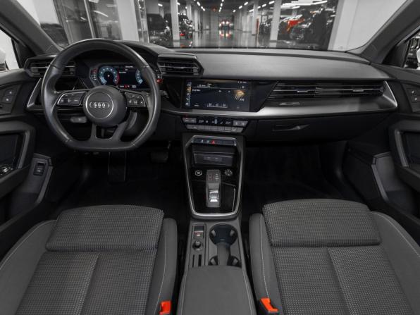 Audi A3 IV (8Y) с пробегом 2021 года, цена 2 810 000 рублей, 47182 км, хэтчбек, Автокод Объявления