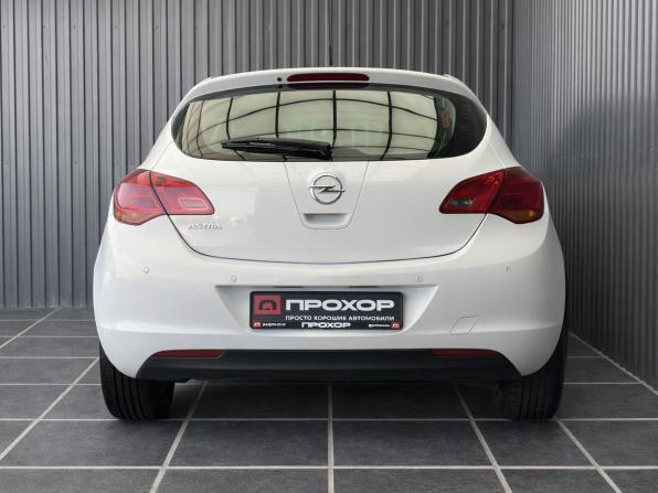Opel Astra J с пробегом 2011 года, цена 817 000 рублей, 112237 км, хэтчбек, Автокод Объявления