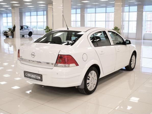 Opel Astra H Рестайлинг с пробегом 2012 года, цена 645 000 рублей, 134120 км, седан, Автокод Объявления