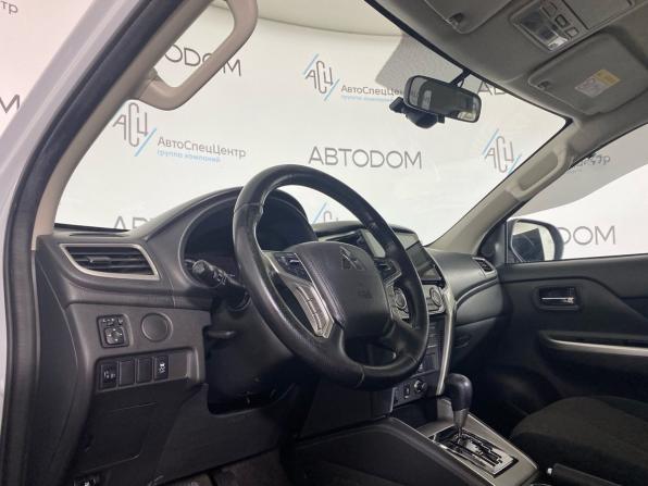 Mitsubishi L200 V Рестайлинг с пробегом 2018 года, цена 2 879 000 рублей, 157350 км, пикап, Автокод Объявления