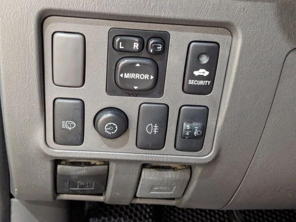 Toyota Hilux VII Рестайлинг с пробегом 2013 года, цена 2 295 000 рублей, 230572 км, offers.body_type.unknown, Автокод Объявления