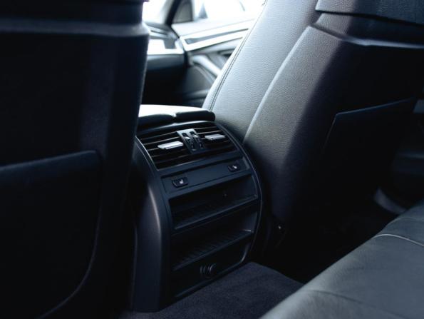 BMW 5 серии VI (F10/F11/F07) Рестайлинг с пробегом 2013 года, цена 1 685 000 рублей, 374492 км, седан, Автокод Объявления